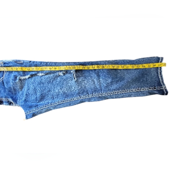 Maurices Women's Cropped Distressed Denim Jeans 14 - Picture 8 of 8